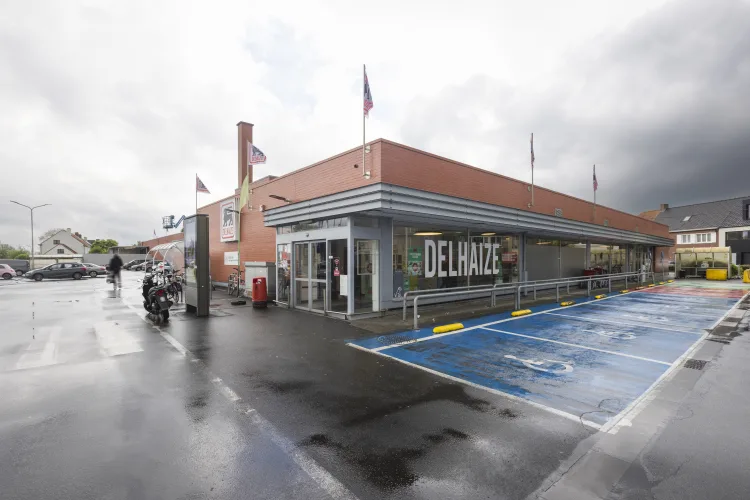 Delhaize Westlaan ( Roeselare )